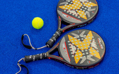 TENIS & PADEL